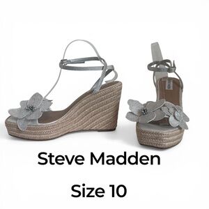 Steve Madden Silver MetallicFloral Platform Espridrille Wedge Sandals  Size 10